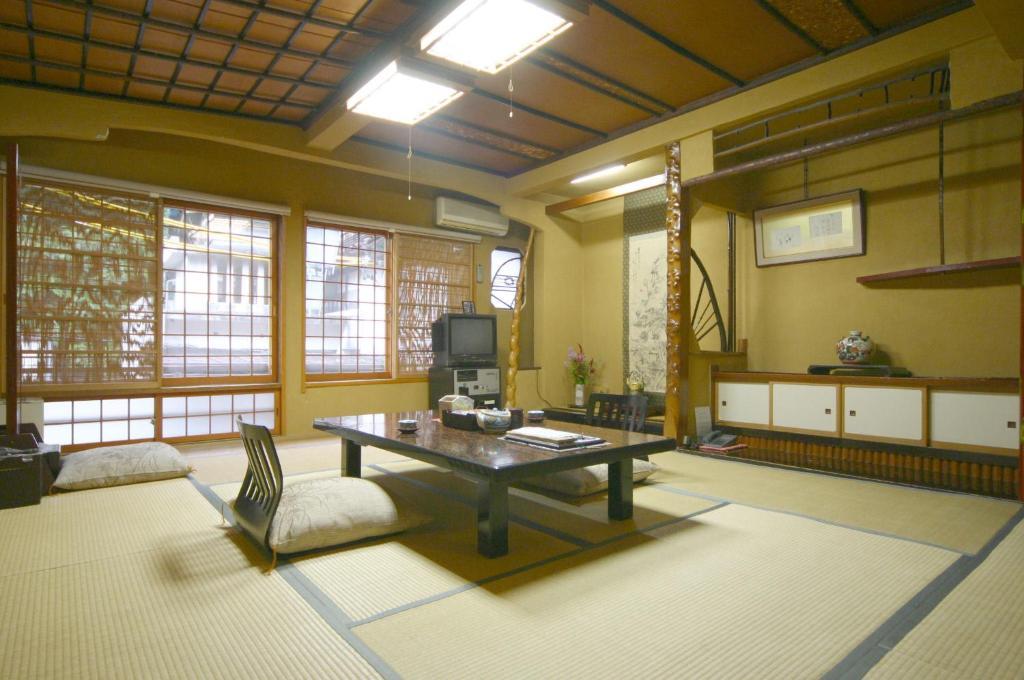 Senshinkan Matsuya Yamanouchi  Room photo